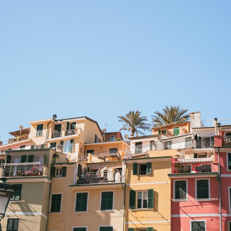 Family terraces and cafés for calm evenings in Seattle